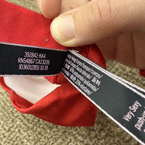 Victoria’s Secret Very Sexy Shine Strap Red Push up Bra 32DDD EUC Bling Straps - Picture 3 of 6